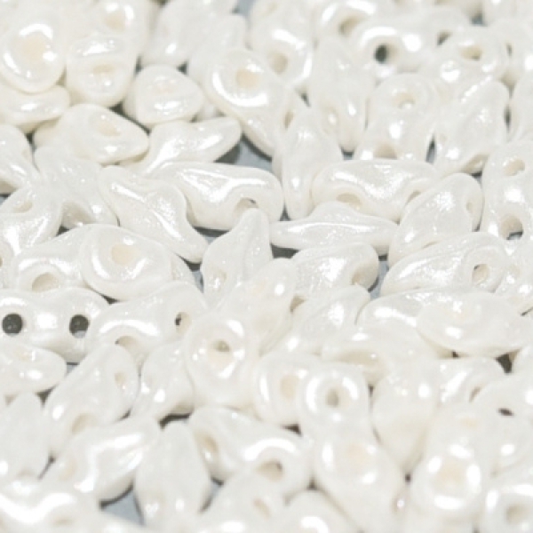 Super8 Beads Pastel White